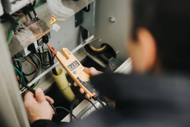 Best Licensed Electrician  in Flower Hill, NY